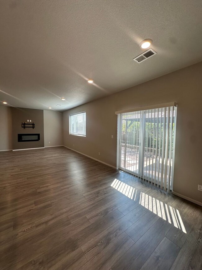 Photo - 20629 SE Gemstone Ave