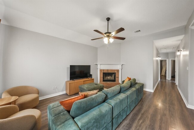 Photo - 11307 Alcott Dr