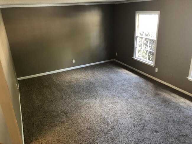 Photo - 5140 Highpoint Rd