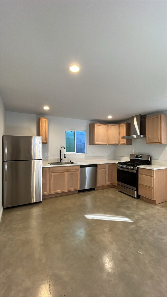 Photo - 214 N Burlington Ave