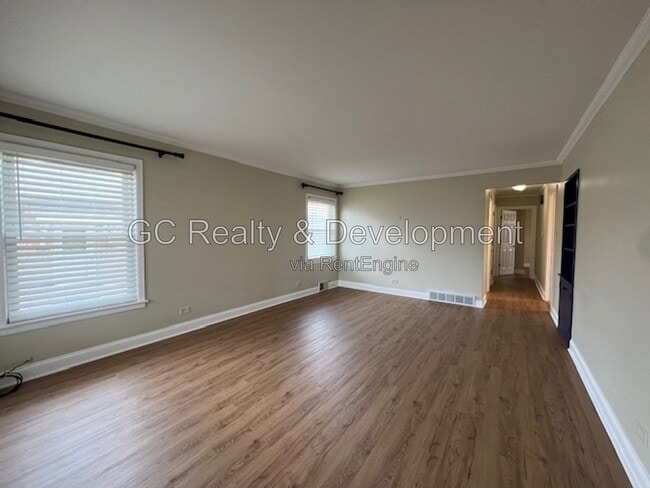 Photo - 7613 N Harlem Ave