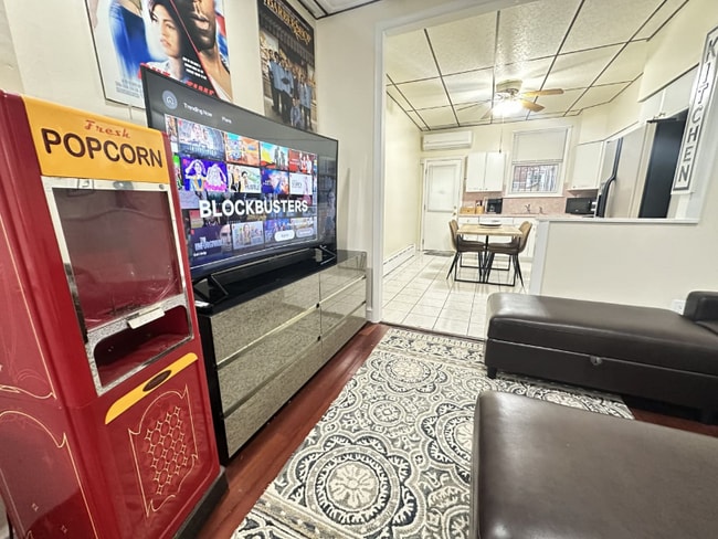 Photo - 2426 S 19th St Unidad Gemstone Suites