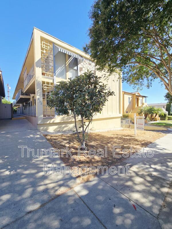 Photo - 332 Cornell Dr