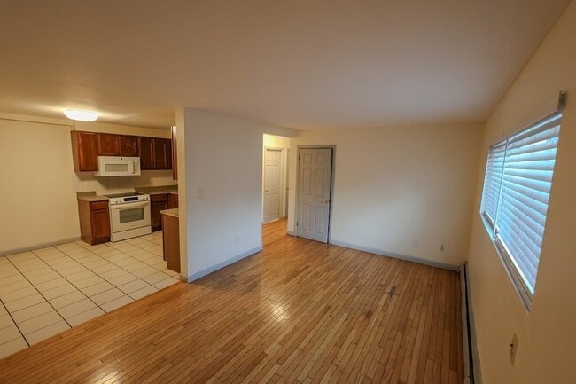 Photo - 17 Winter Pl Unit 3