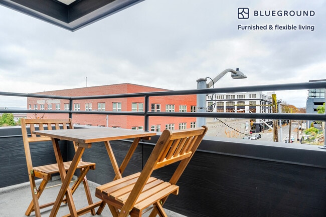 Photo - 2400 Elliott Ave Unidad FL2-ID971