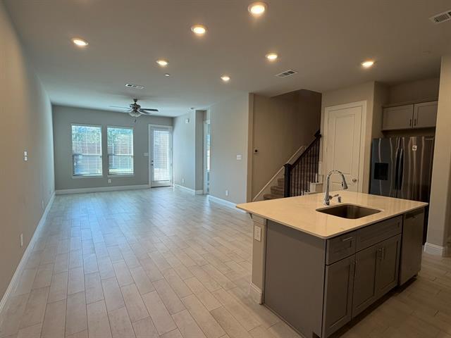 Photo - 624 Hutchinson Ln