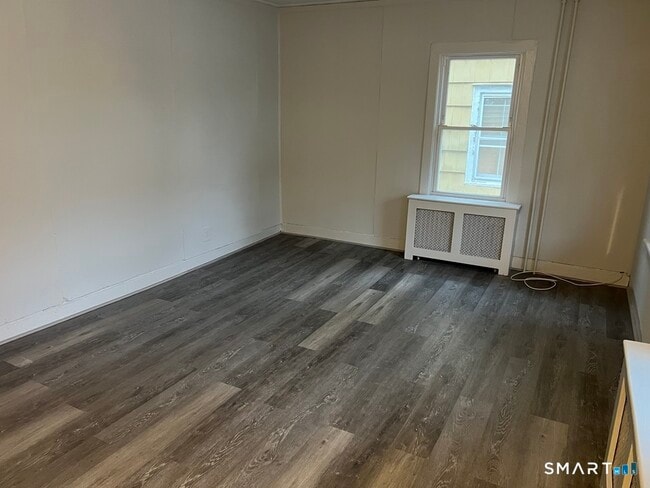 Building Photo - 50 W Washington Ave Unit 50