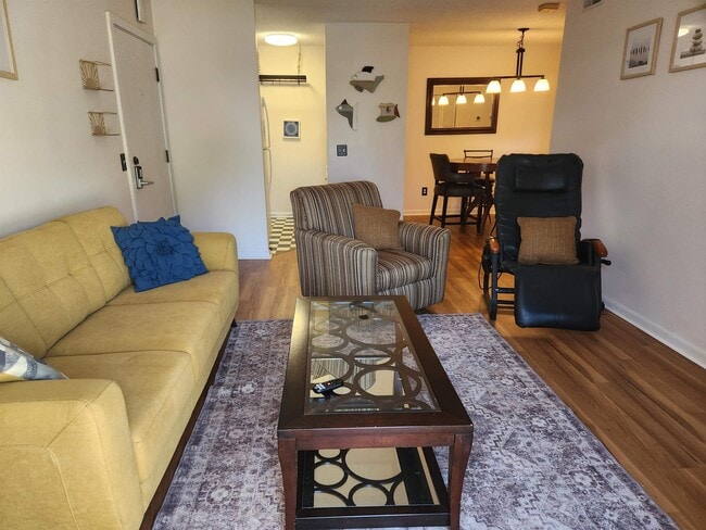 Photo - 435 Salt Marsh Cir