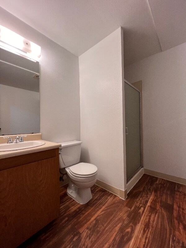 Photo - 10522 Lake City Way NE Unidad 105