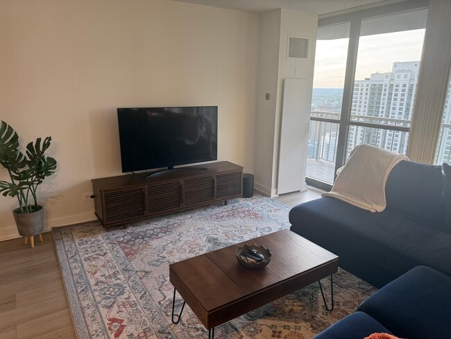 Photo - 10 E Ontario St Unit 5007