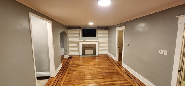 Photo - 204 Winspear Ave