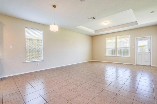 Photo - 141 Marcheeta Way
