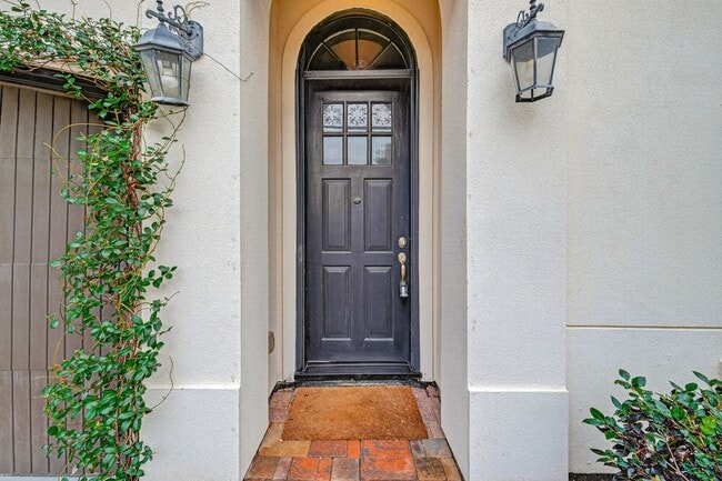 Photo - 10917 Upland Park