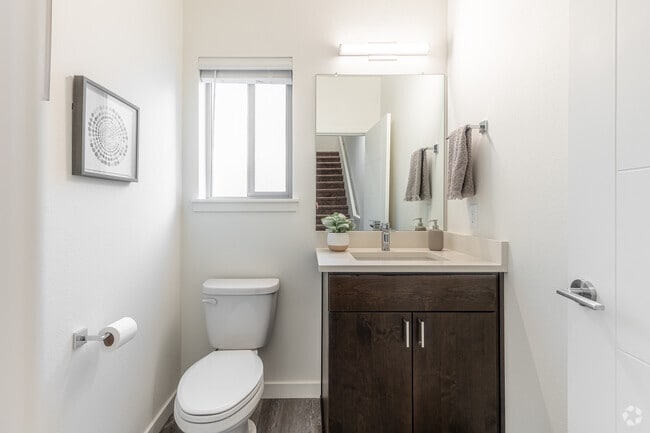 3BR, 2,5BA - 1464SF Medio baño - Terra Lofts Apartments & Townhomes
