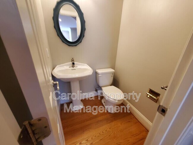 Photo - 2545 Rea Rd