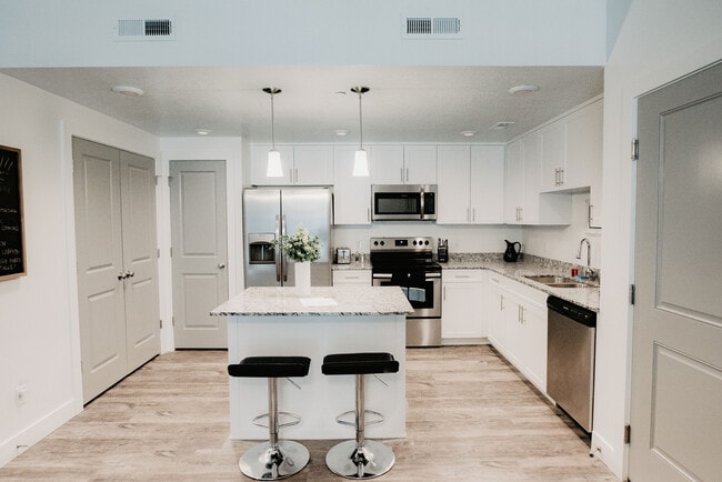 Photo - 875 S Depot St Unit B142