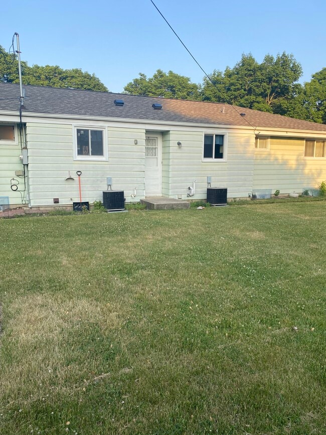 Photo - 326 Born Pl Unidad 326