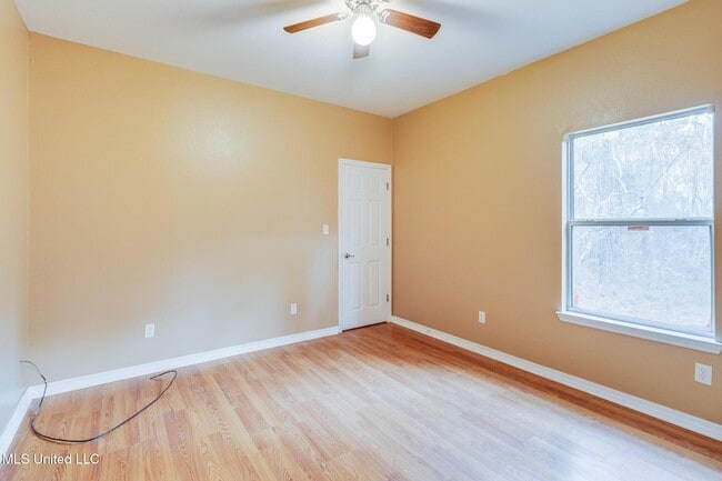 Photo - 6085 W Bolivar St