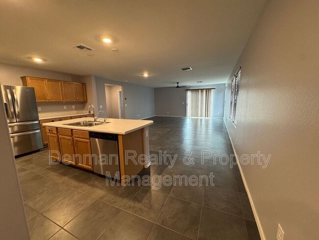 Photo - 1633 W Pinkley Ct