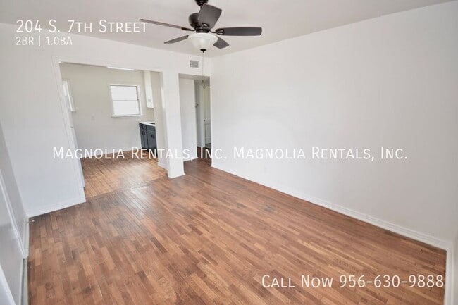 Photo - 204 S 7th St