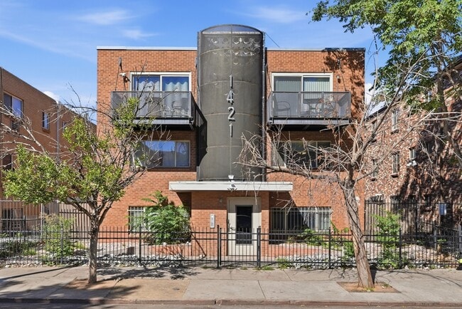 Building Photo - 1421 N Pearl St Unit PearlStreet#6