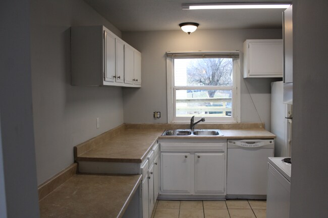 Photo - 2129 Quail Creek Dr