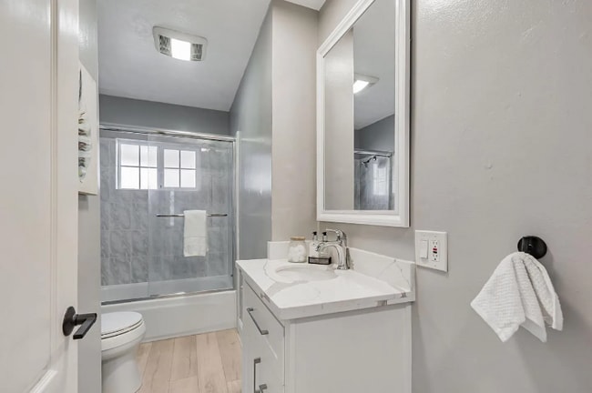 Photo - 2571 Los Coches Ave