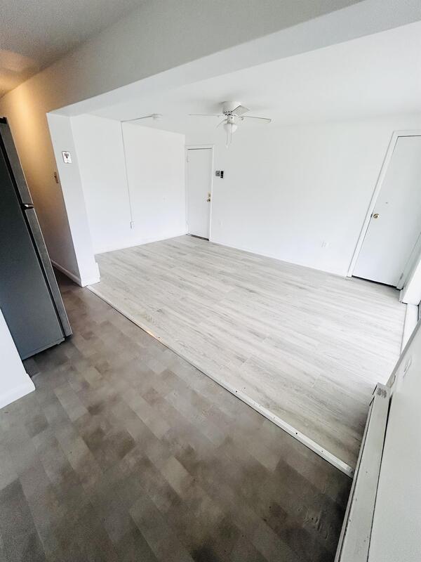 Photo - 7239 Guilford Rd