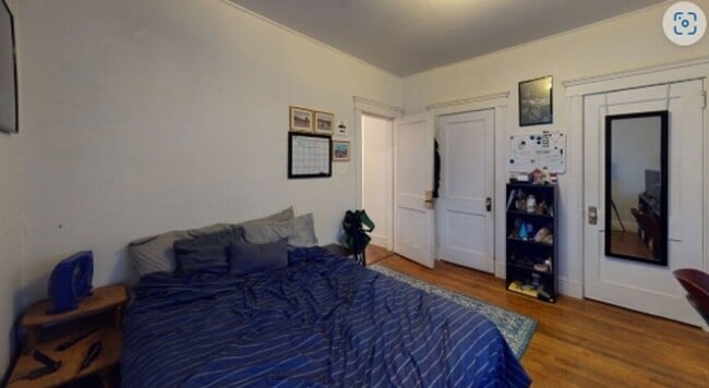 Photo - 4 Bed 2 Bath with Washer and Dryer in Unit