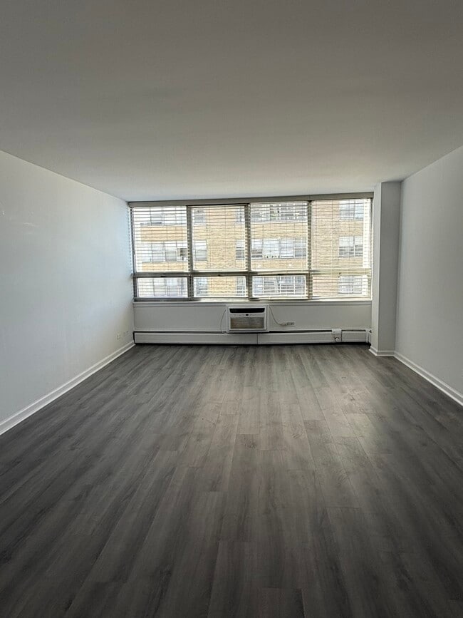 Photo - 6171 N Sheridan Rd Unit 2006