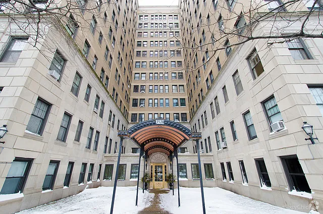 Building Photo - 3520 N Lake Shore Dr Unit 1E Rental