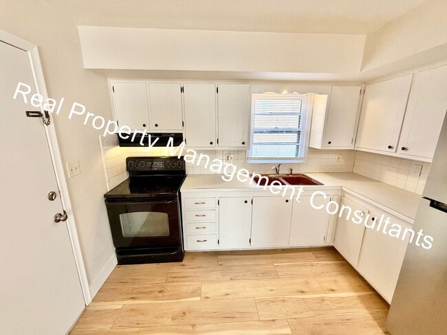 Photo - Updated 2-bedroom, 1-bath Duplex