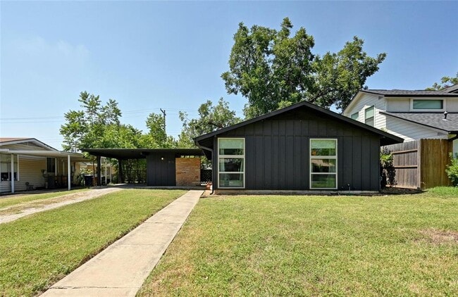 Building Photo - 1513 Corona Dr Rental