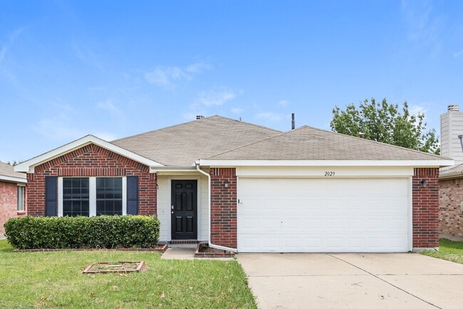 Building Photo - 2029 Wildwood Dr Rental