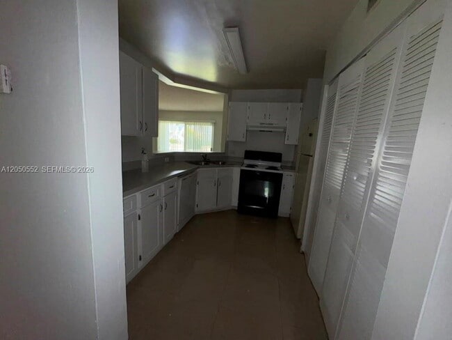 Photo - 3461 NW 44th St Unit 102