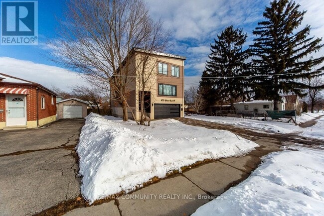 Photo - 475 Wilson Rd N