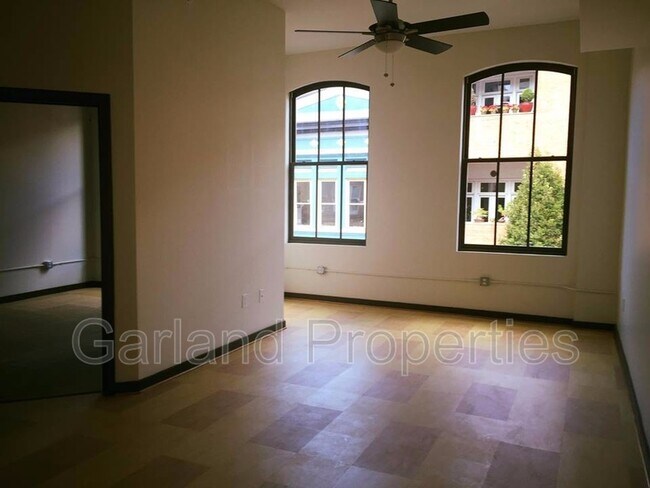 110 Campbell Ave SE Unit SW 310