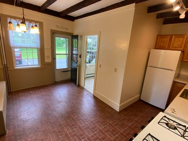 Photo - 797 Main St Unit 4