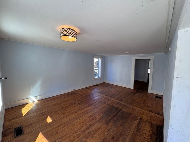 6 Morris Ave