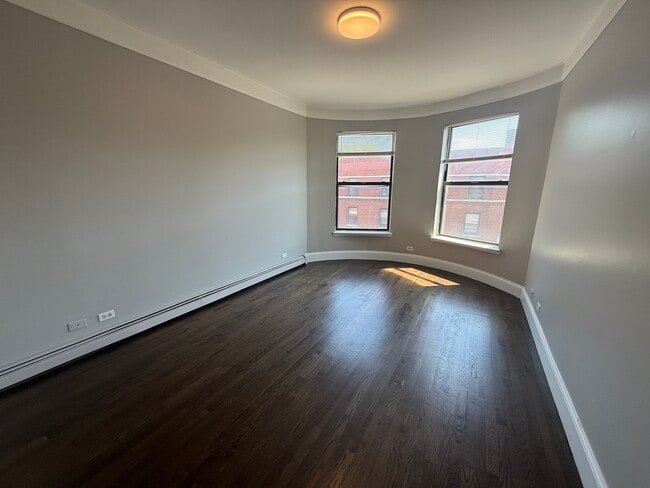 Photo - 368 E 59th St Unit 3