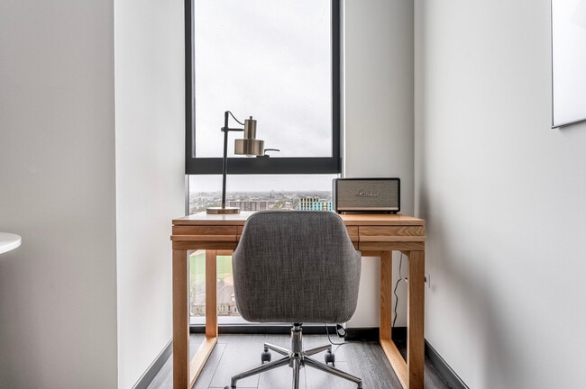 Photo - 1400 W Randolph St Unidad FL7-ID1354