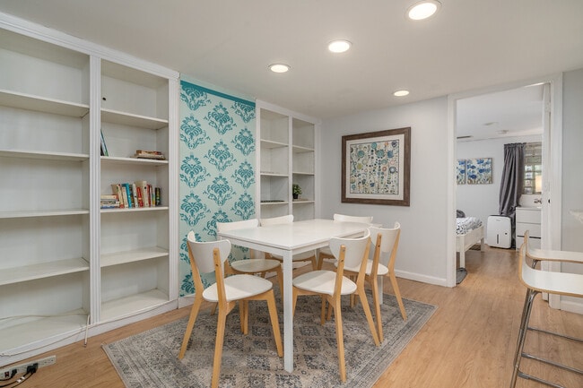 Photo - 1746 Kalorama Rd NW Unit B