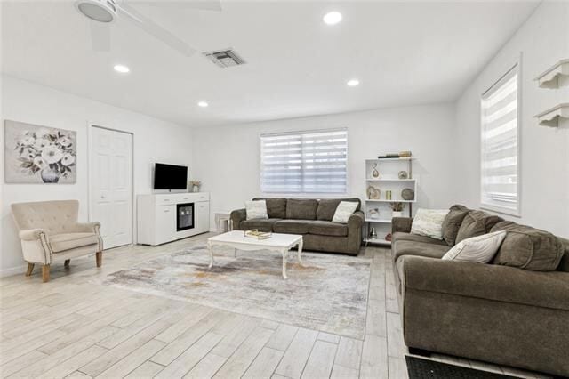 Photo - 1015 Roselawn St