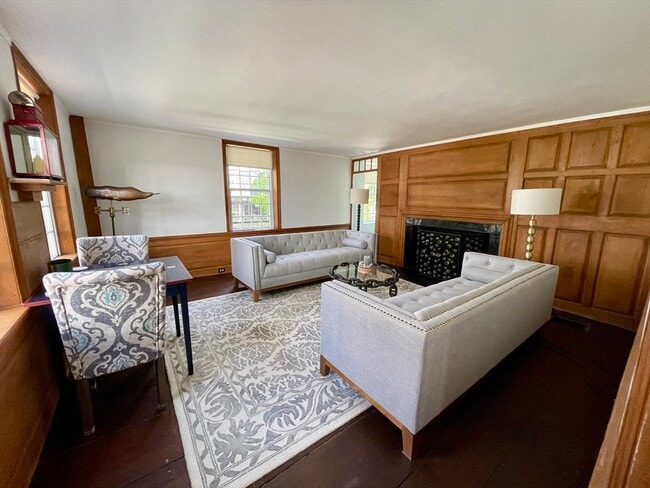 Photo - 4 Traders Ln