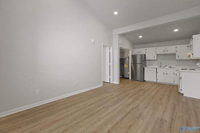 3704 Squaw Valley Dr SW Unidad A