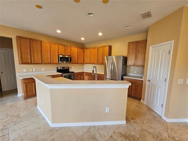 Photo - 1881 Strathmore Cir