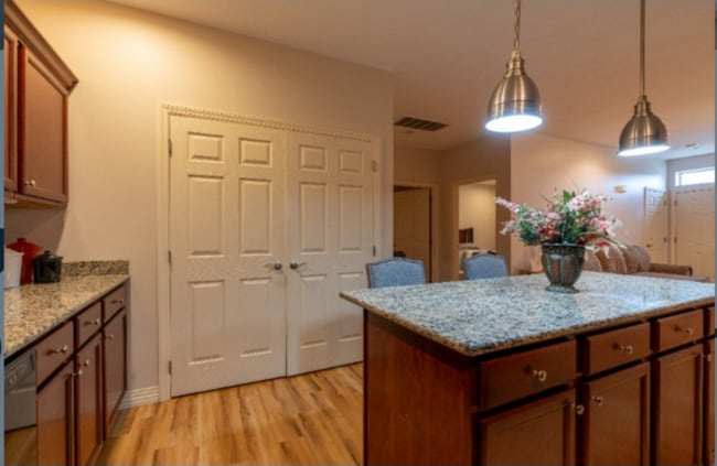 Photo - 1160 Municipal Dr Unidad 12