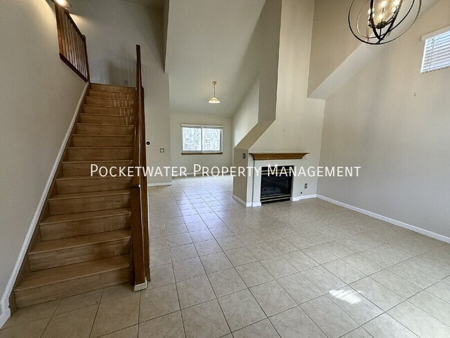 Photo - 575 Spruce Cir