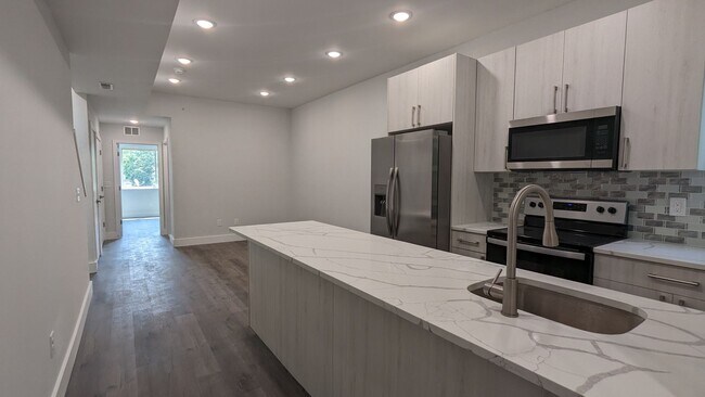 Photo - 2252 N Delhi St Unidad 3