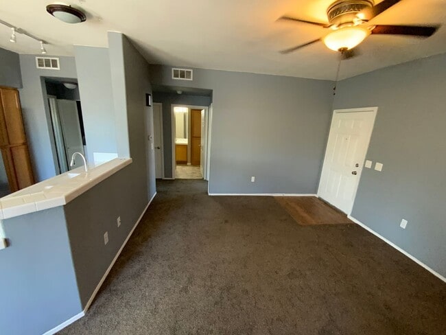 Photo - Summerlin  2 Bed / 2 Bath Ground floor Condo w/Fireplace